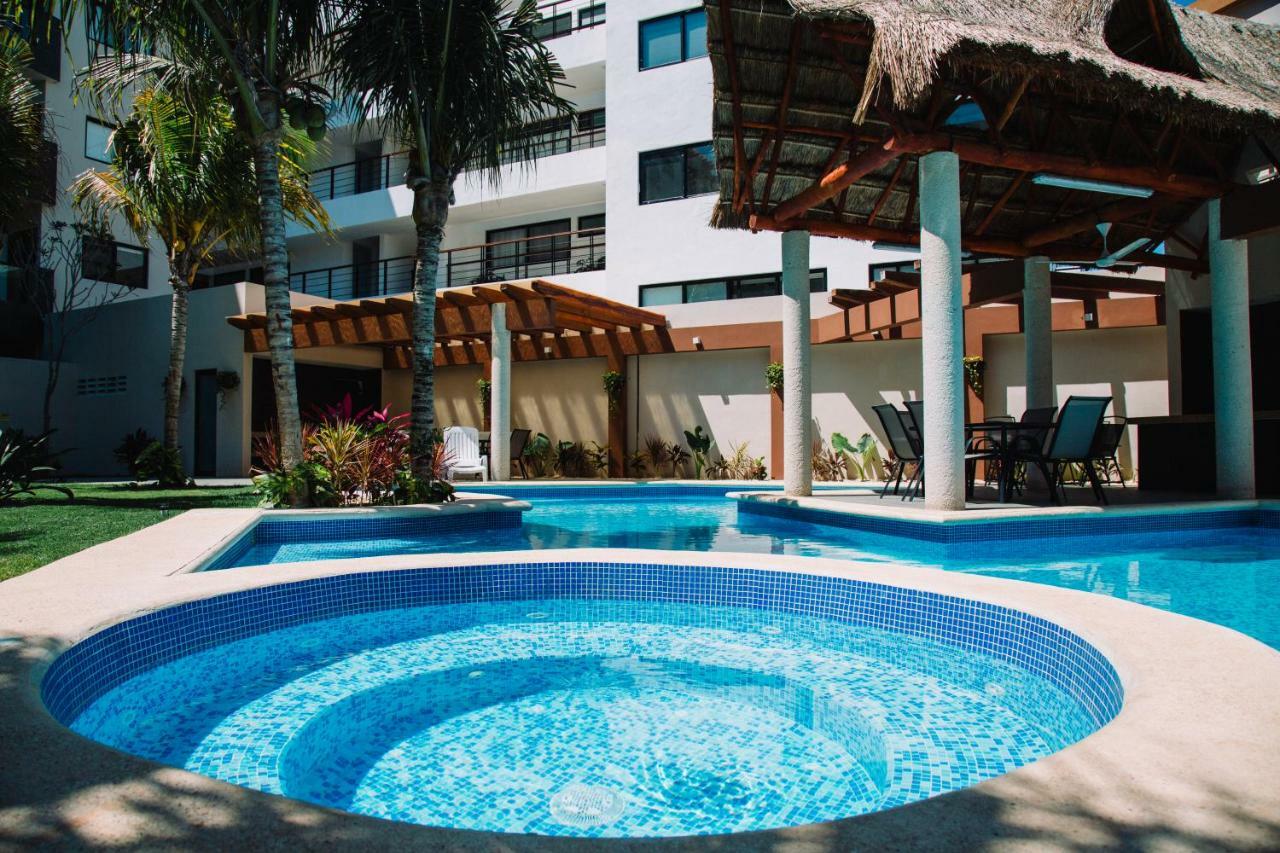 Tres Soles Apartments Cancún Esterno foto